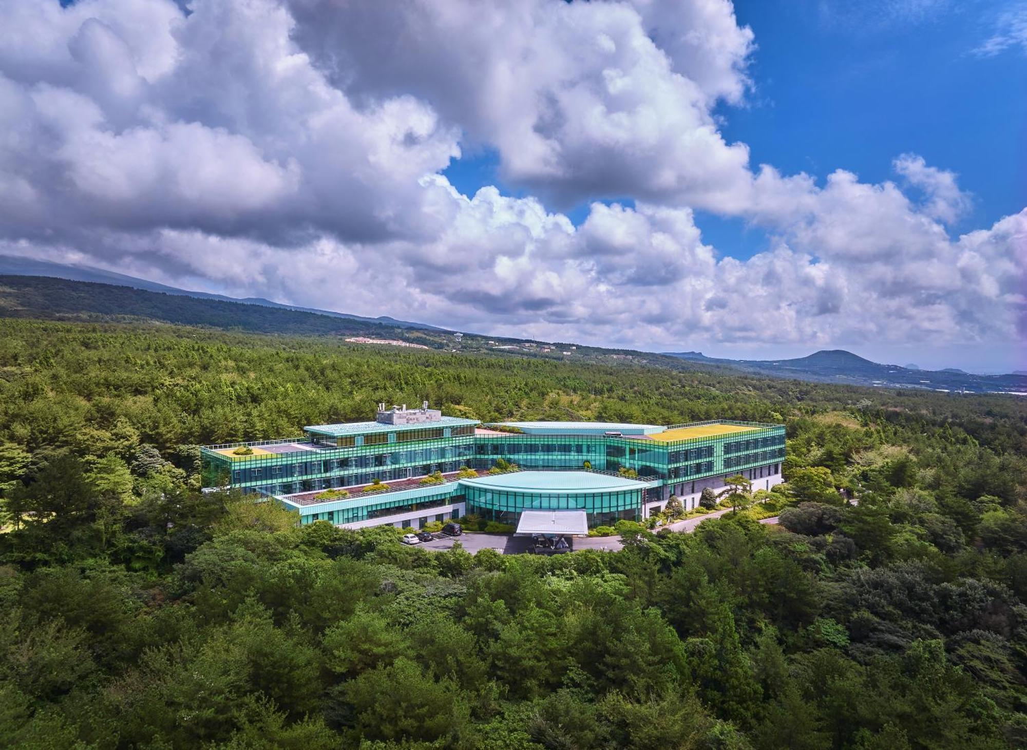 WE Hotel Jeju Seogwipo Exterior foto